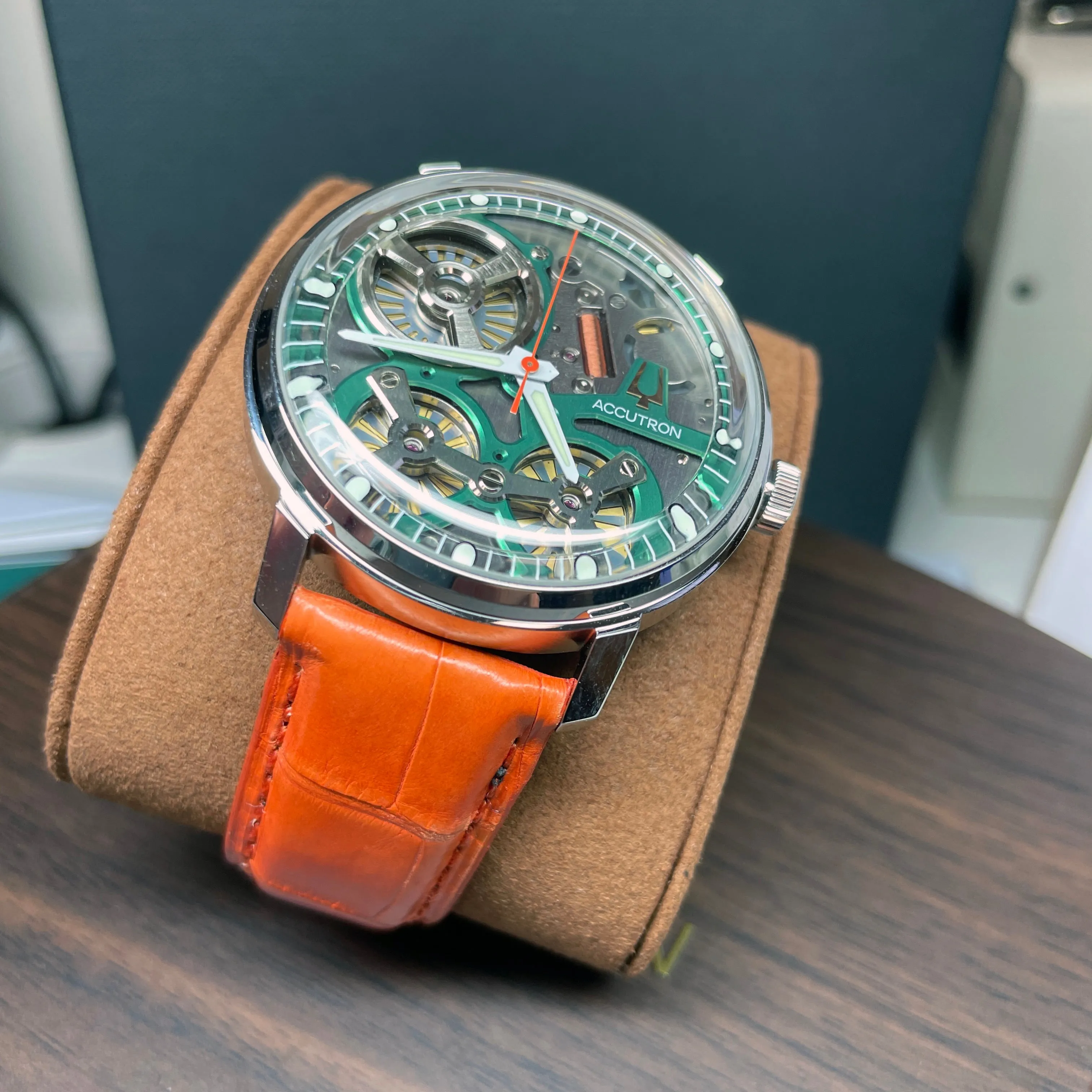 Accutron Spaceview 2020 ElectroStatic Green Dial Orange Watch 2ES6A004