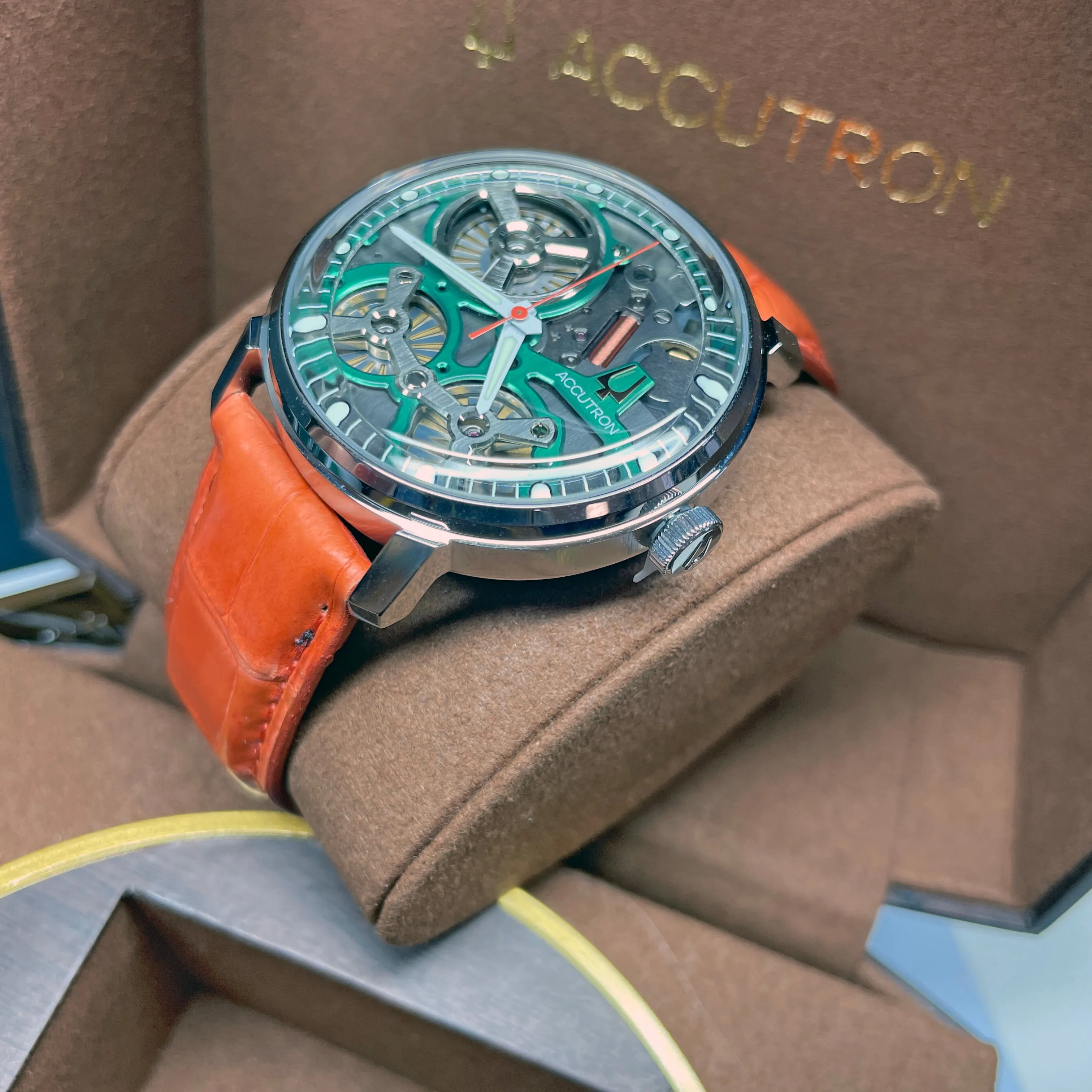 Accutron Spaceview 2020 ElectroStatic Green Dial Orange Watch 2ES6A004