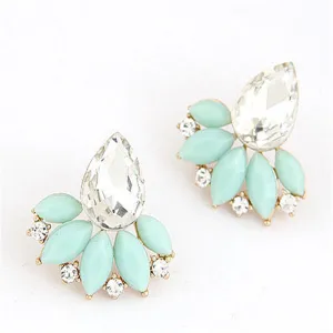 Ahmed Jewelry New Brand Design Retro Exquisite Women Acrylic Flower Crystal Gem Cubic Zircon Stud Earrings For Women