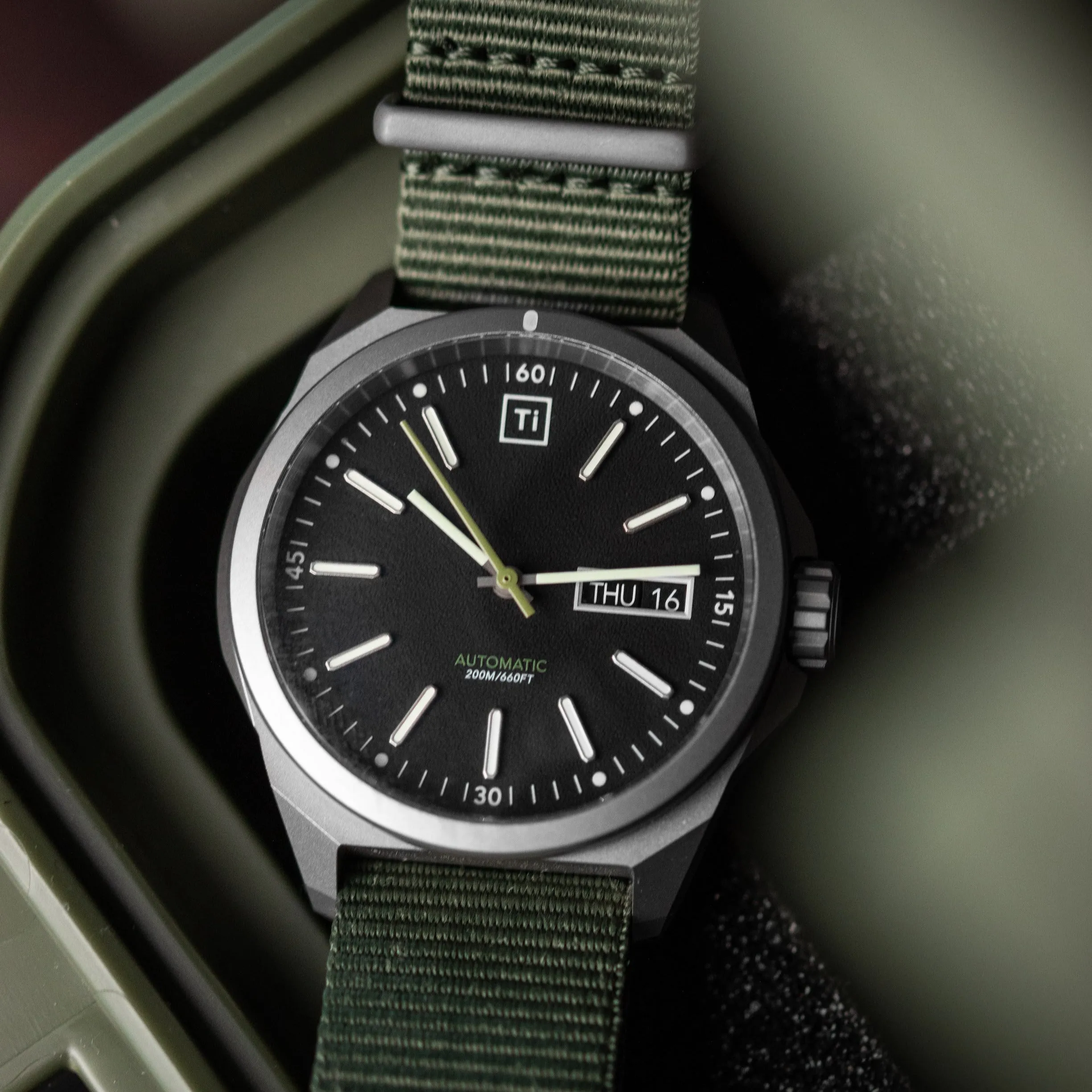 Ti Field Watch / Automatic / Stonewashed